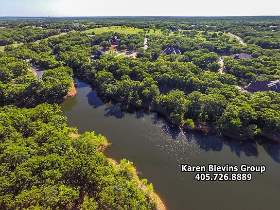 2nd image of 3636 Shady Oaks Dr