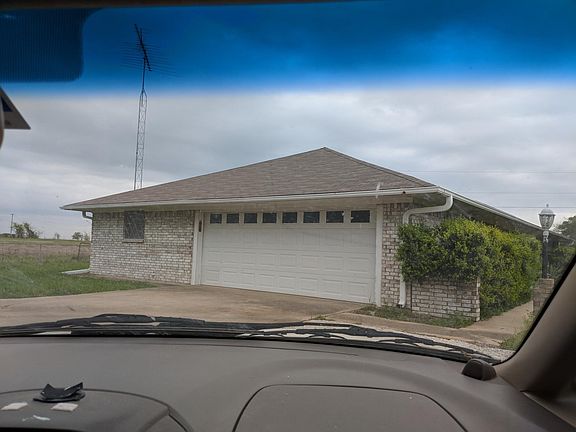 2nd image of 3858 N Us Highway 69