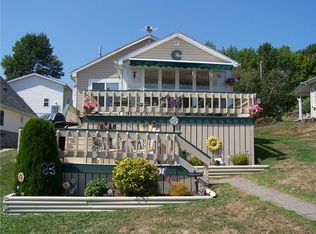 8220 Graves Point Rd, Wolcott, NY 14590