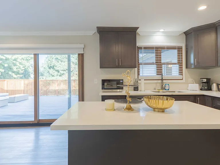 1240 Garfield Ave — Photo 12
