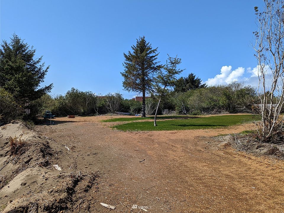 1st image of 451 Ocean Spray Street SW