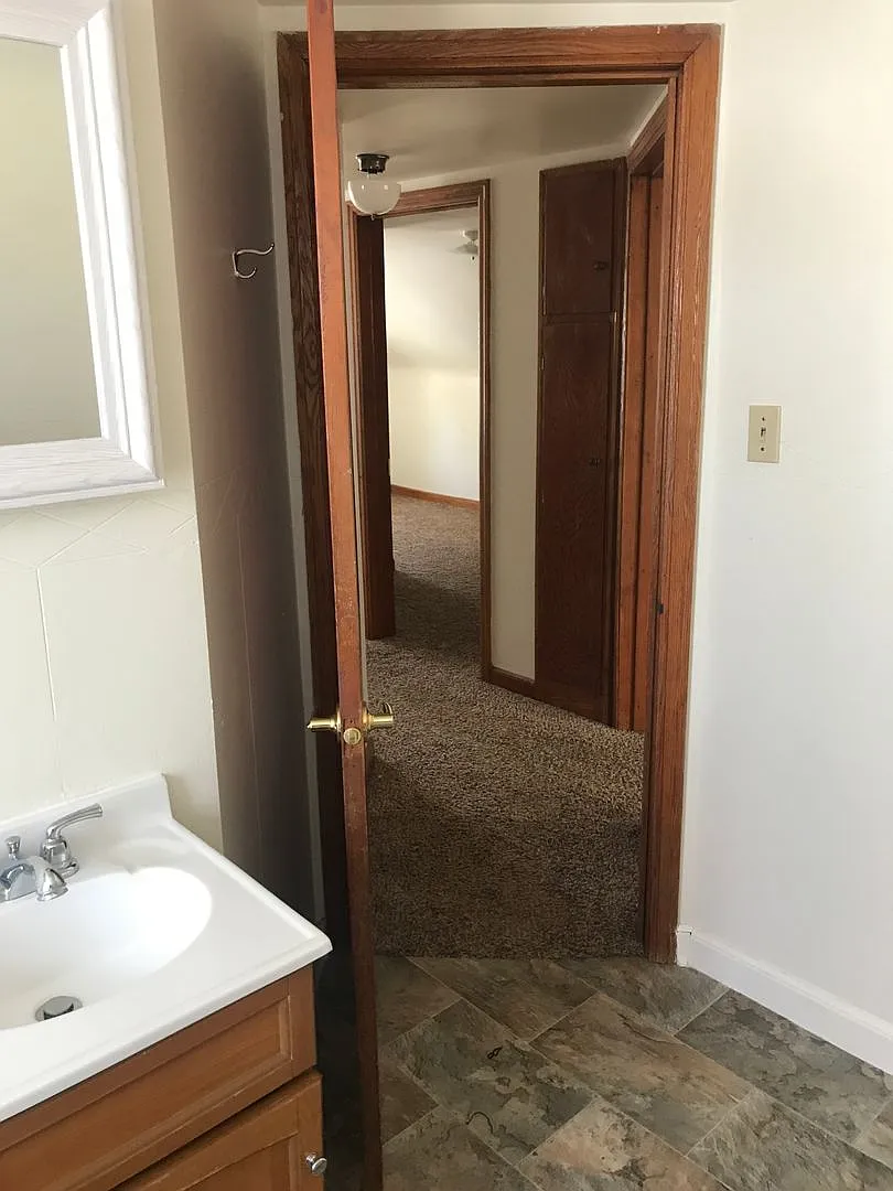 624 Washington Ave — Photo 4
