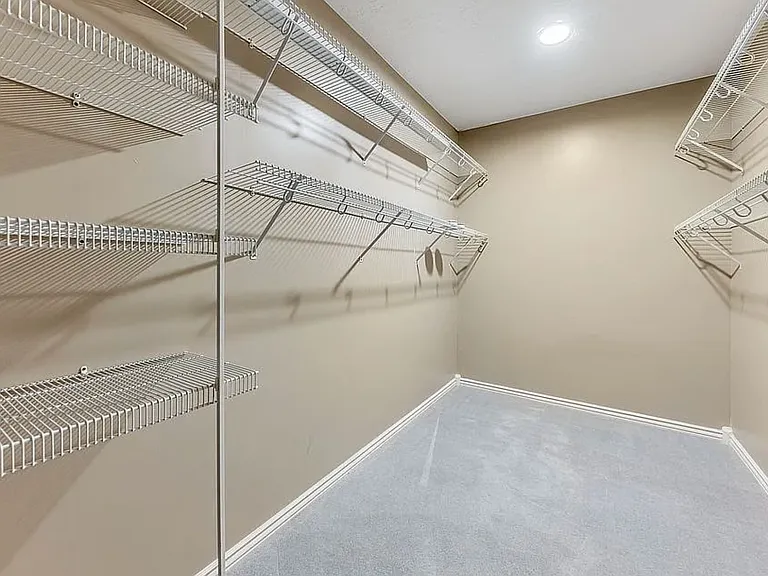 825 N Capitol Blvd — Photo 12
