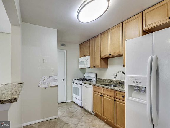 5th image of 12401 Braxfield Ct APT 16