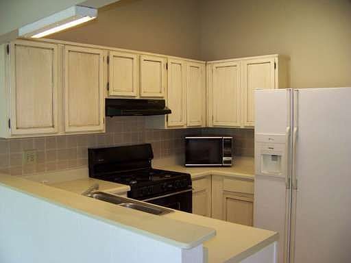 5th image of 131 Riverchase Dr