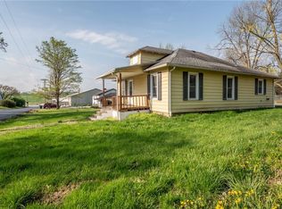 120 N Garrison Ave, Ferrelview, MO 64163