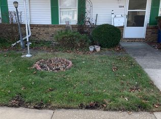 1204 Berkley Cir, Mishawaka, IN 46544