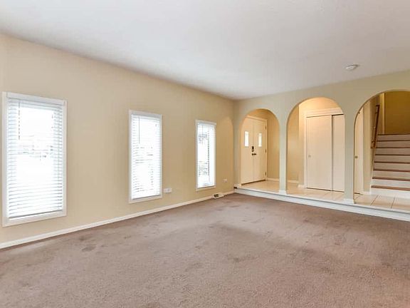 3rd image of 453 S Blackstone Ave