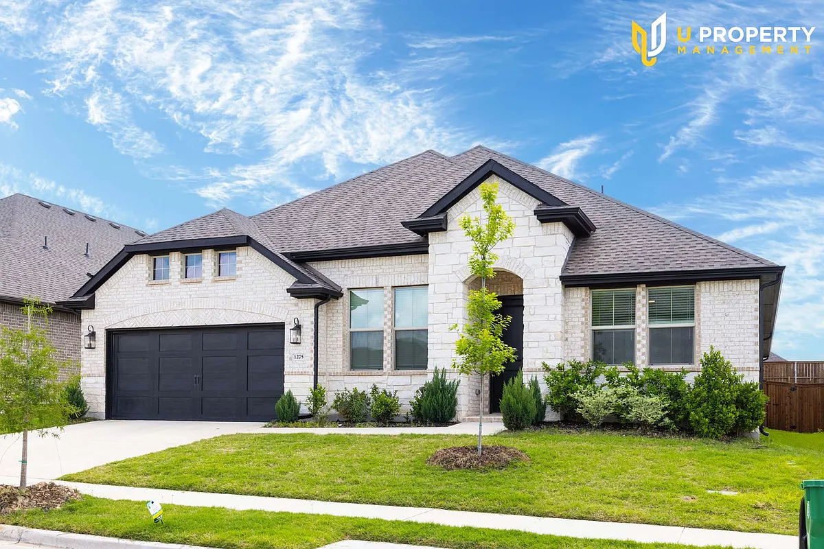 Building Photo - 1275 Calebria Way