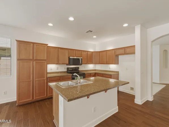 1570 S CHAPARRAL Boulevard, Gilbert, AZ 85296