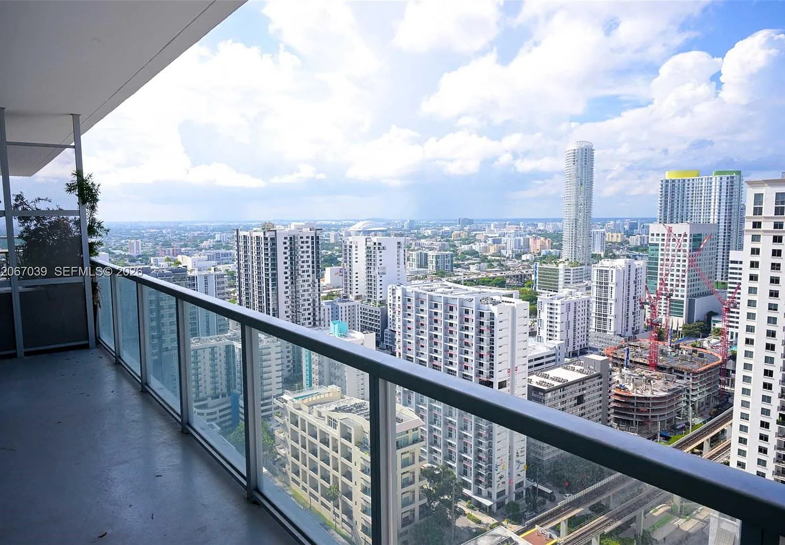 The Axis On Brickell Ii C — Photo 2
