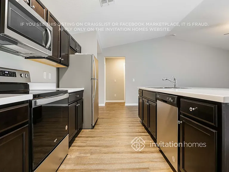 861 Dunkirk Ave NW — Photo 6