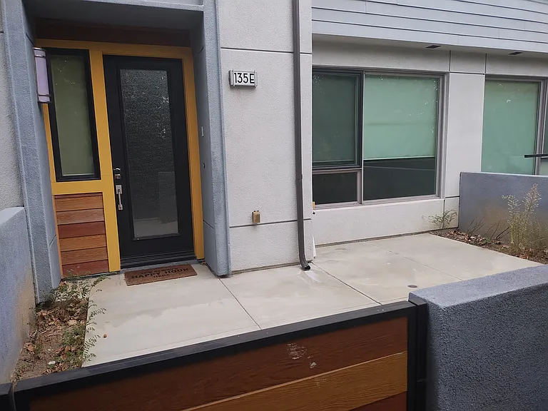 135 W Live Oak Ave #E — Photo 20