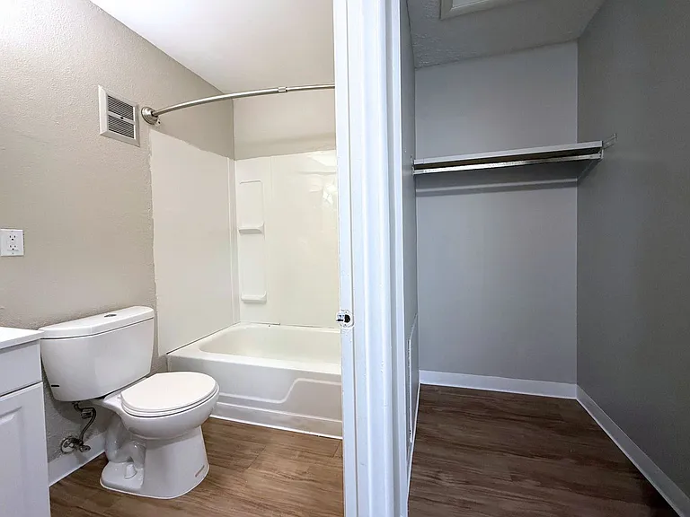 EastPointe — Photo 21