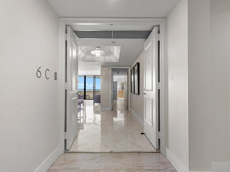 5080 N Ocean Dr #6C — Photo 2