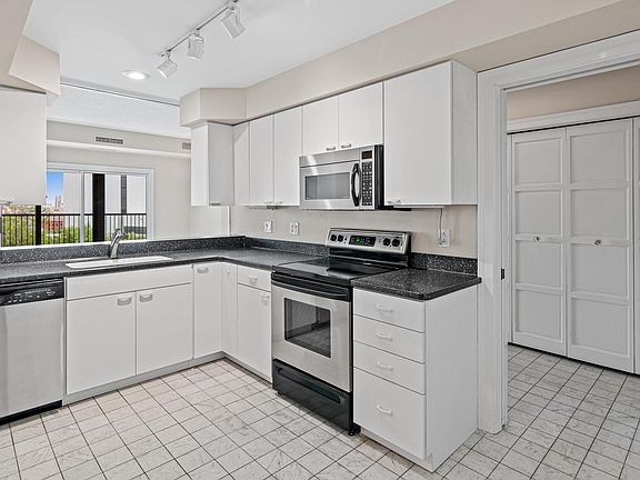 2nd image of 1235 Yale Pl APT 808