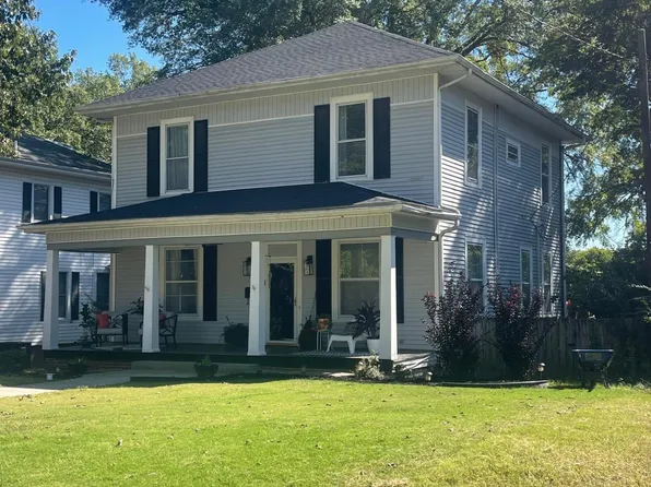 215 Oak St, Dyersburg, TN 38024