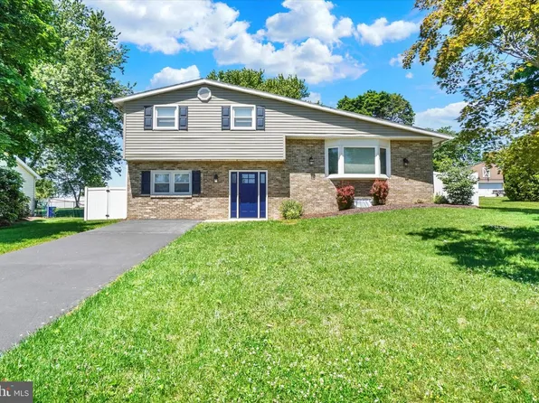 259 Nollyn Dr, Dallastown, PA 17313