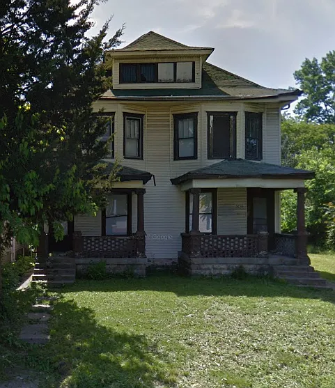 3134 N Park Ave photo 1