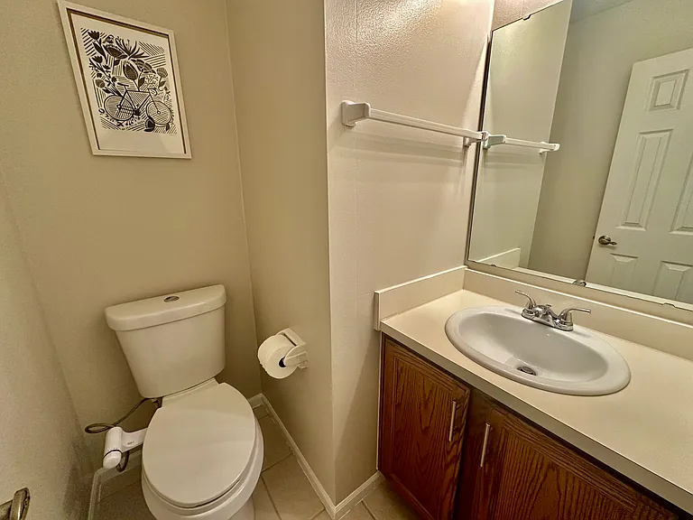 Hallway Bathroom Half (First Floor)