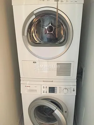 Rented by Manhattan Connection | media 13