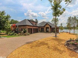 16 Carpintero Ln, Hot Springs Village, AR 71909