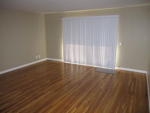 4th image of 427 N Vine St APT C