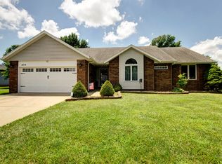 6376 W Cottonwood Rd, Springfield, MO 65802