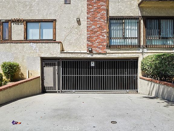 4th image of 14239 Sherman Way APT 3