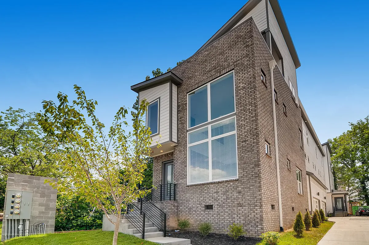 Building Photo - 2709C Greystone Rd