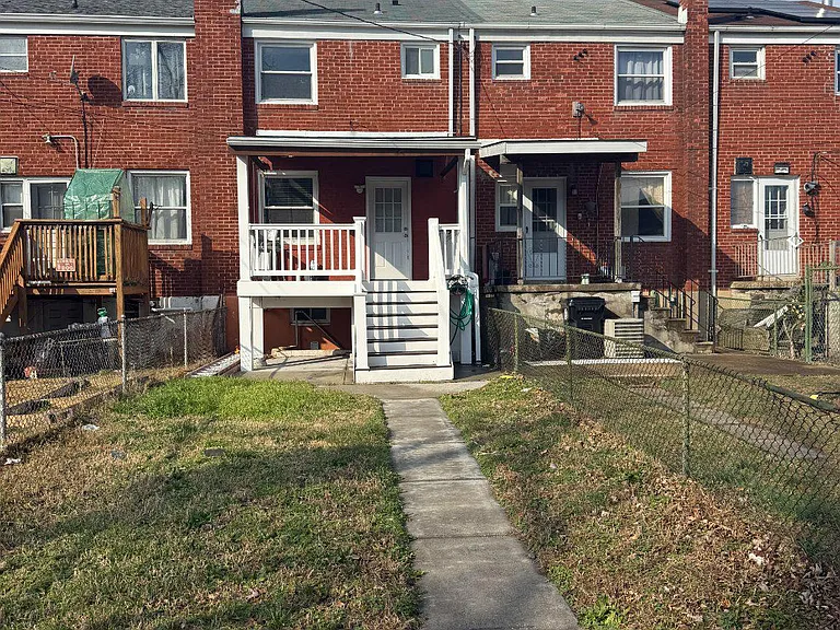 1907 Penhall Rd — Photo 12