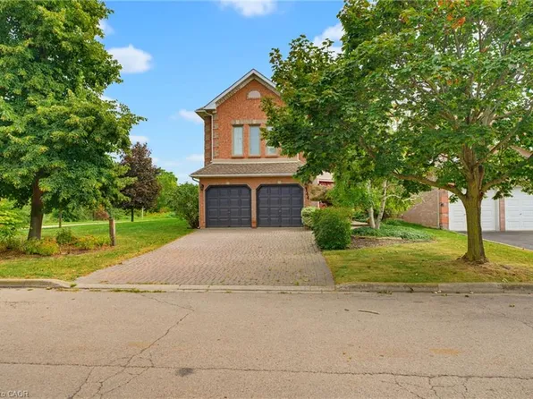 144 Cove Cres, Hamilton, ON L8E 5A2
