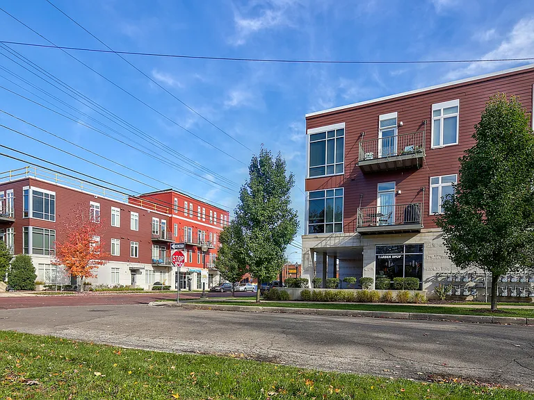 Eastown Flats — Photo 8