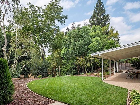 5th image of 4432 Briarwood Dr