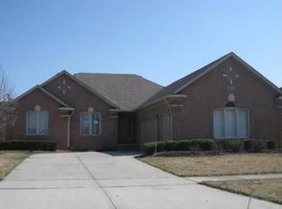 50130 Josephine Dr, Macomb, MI 48044