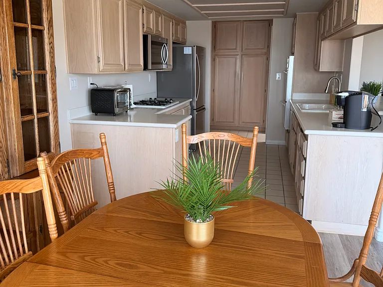 2222 S Mesa St #17 — Photo 5