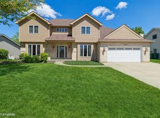 1113 Rosewood St, Shorewood, IL