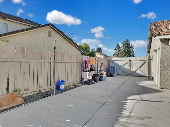 2277 Hamstead Ln, Yuba City, CA 95991
