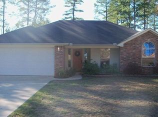 304 W Elm Creek Dr, Longview, TX 75605