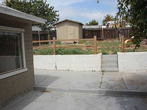 4th image of 5954 Brooklyn Ave