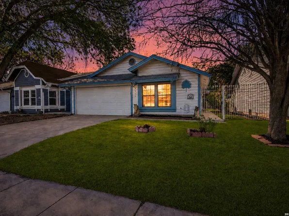 3916 Chimney Springs, San Antonio, TX 78247