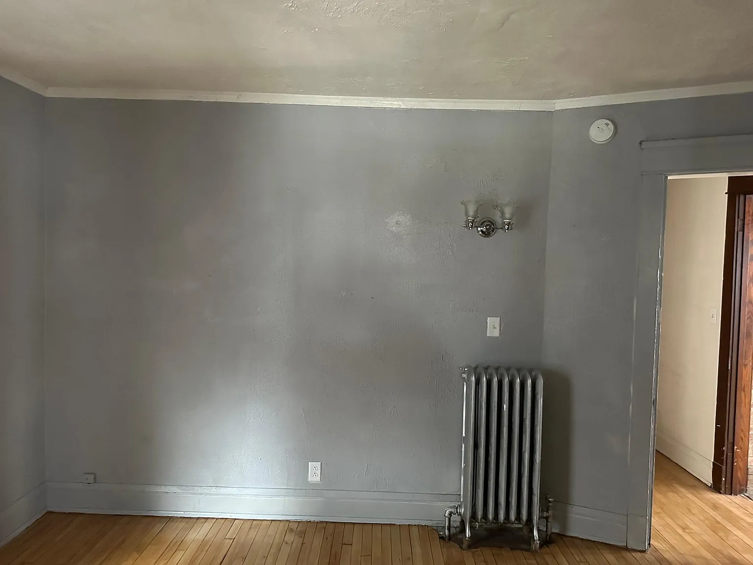 2 bed, 1500 sqft, $1,100 — Photo 2