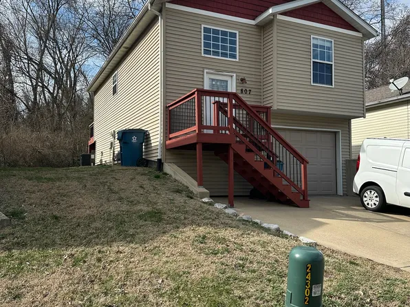 807 Black Jack Rd, Collinsville, IL 62234