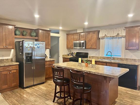 4th image of 7453 Azimuth Ln #226