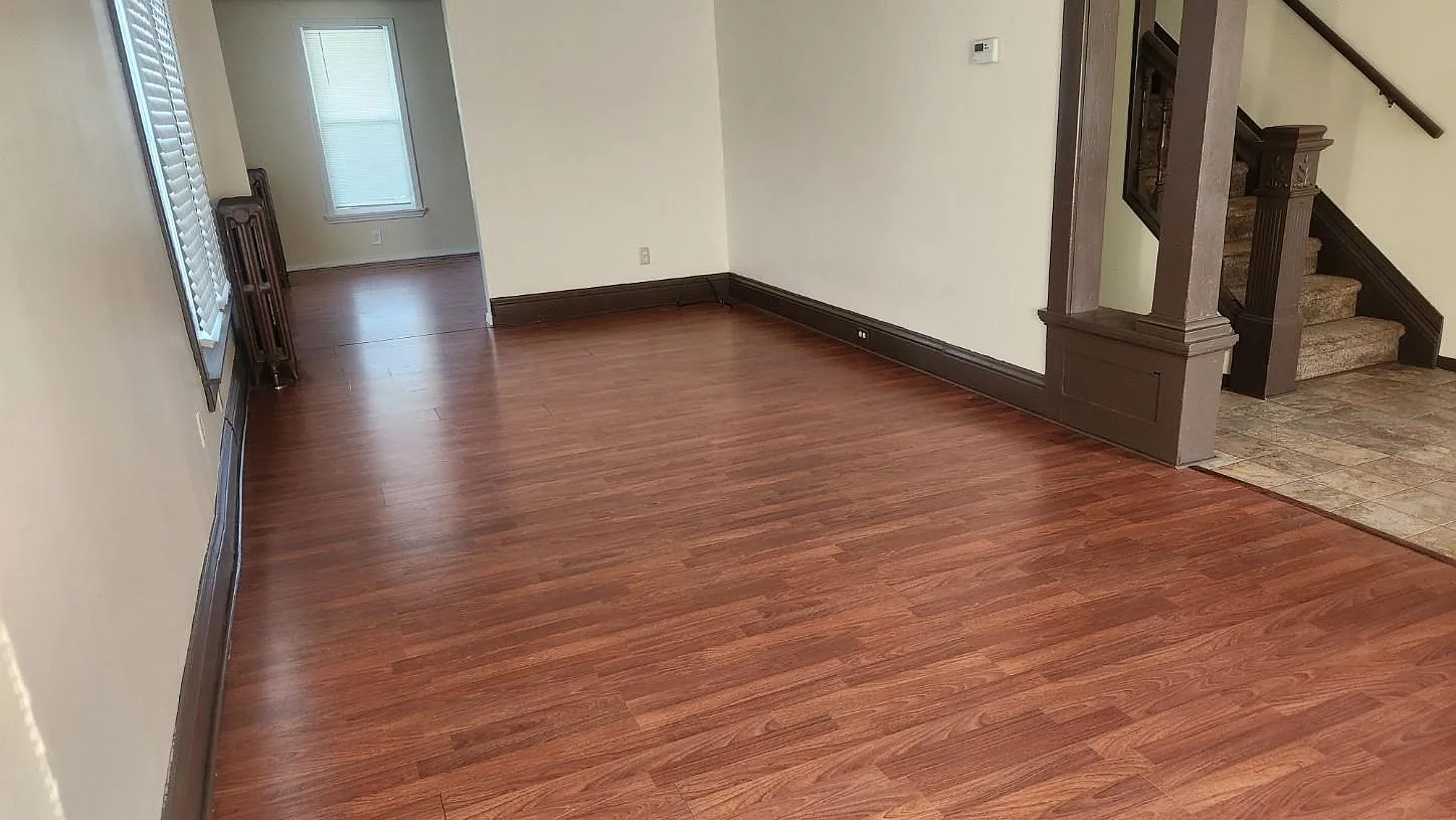 3 bed, 1.5 bath, 1785 sqft, $950 — Photo 3