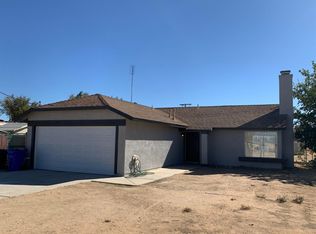 22091 Cherokee Rd, Apple Valley, CA 92307