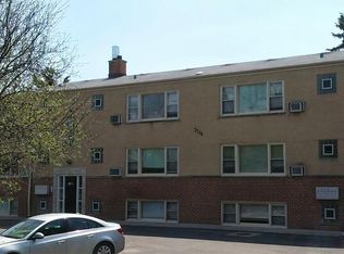 2738 Hessing St APT 2, River Grove, IL 60171