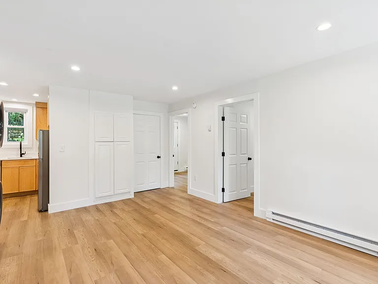4 Carriage Hill Rd — Photo 5