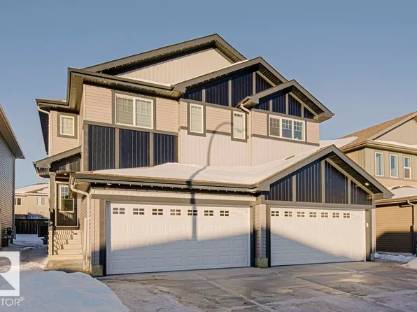 930 18th Ave NW, Edmonton, AB T6T 2N2