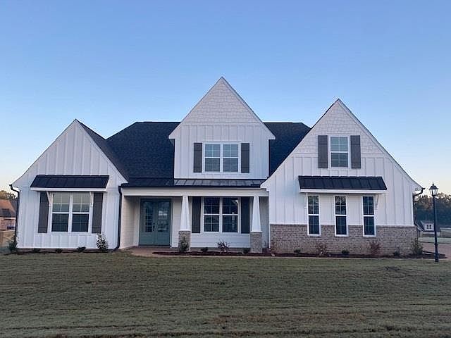2nd image of 6512 Clarkson Cir E